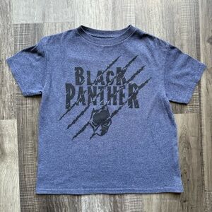 Black Panther Boy Tee Shirt Size S (6/7)